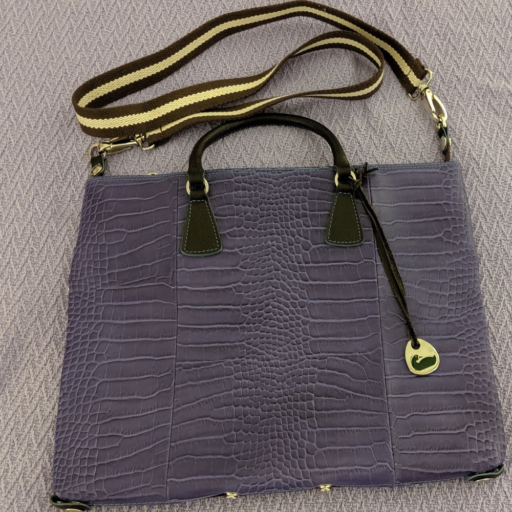 Dooney & Bourke leather cross body bag